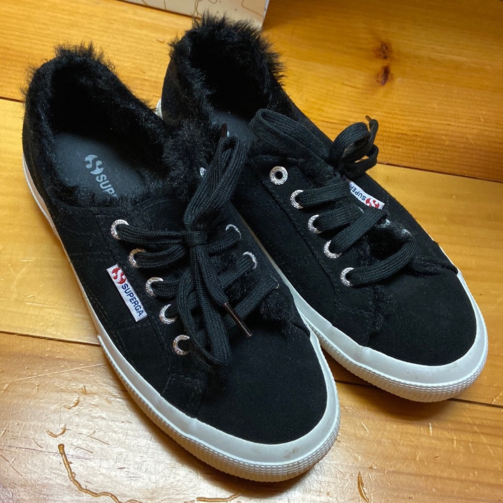 Black suede fuzzy Superga sneakers (38)